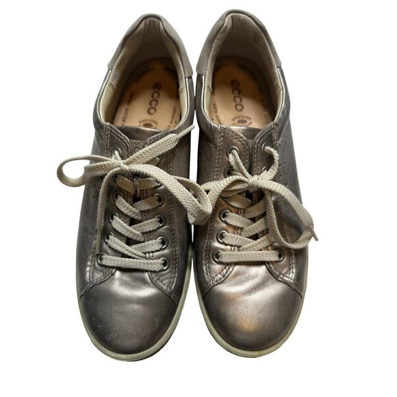 Ecco Chase II Tie in Moon Rock Metallic Sneaker - Picture 2 of 11